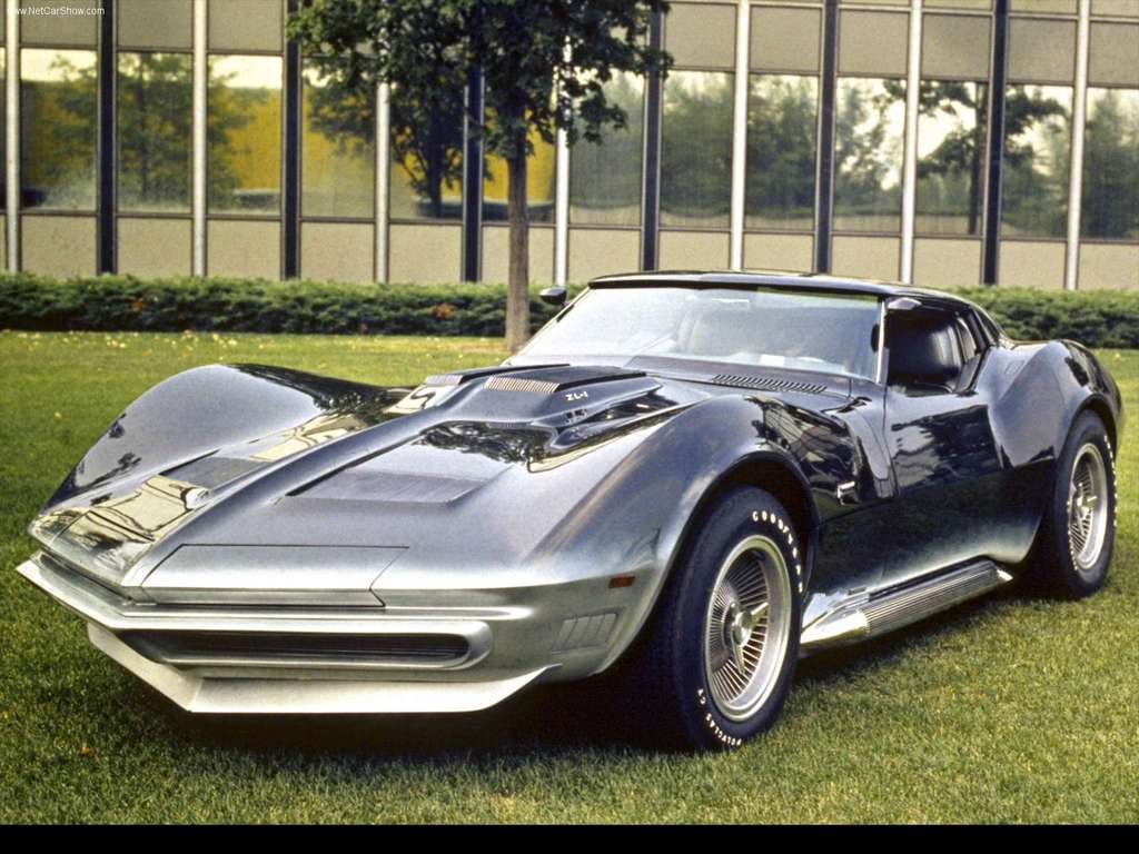 Chevrolet-Corvette_Manta_Ray_Concept_1965.jpg