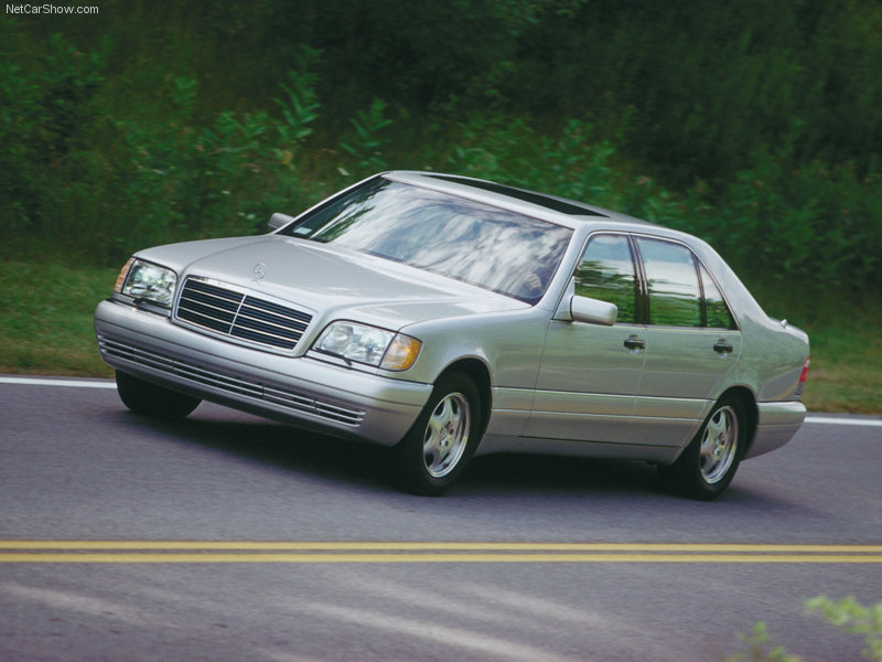 Mercedes-Benz-S-Class_1999.jpg