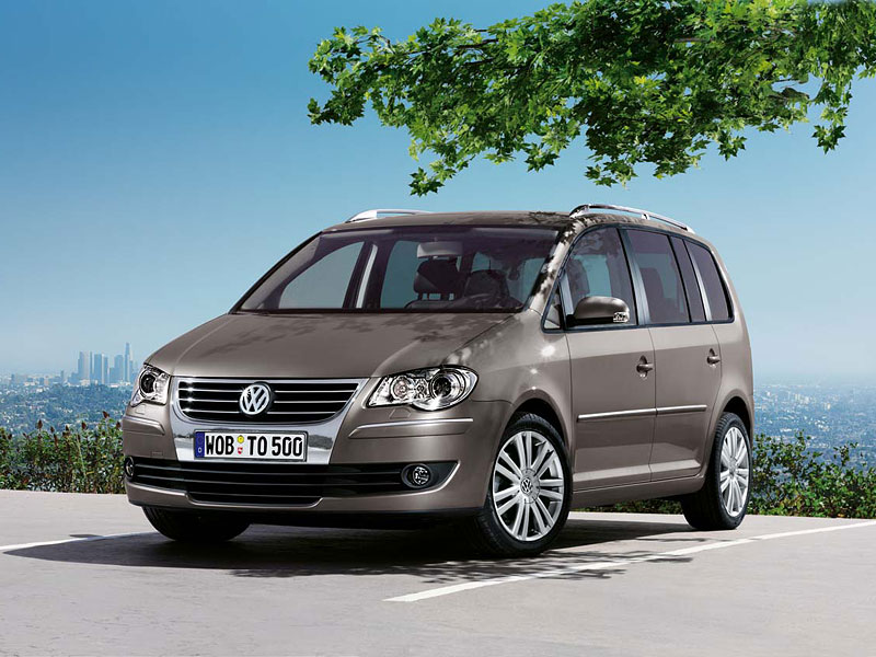 Volkswagen Touran.jpg