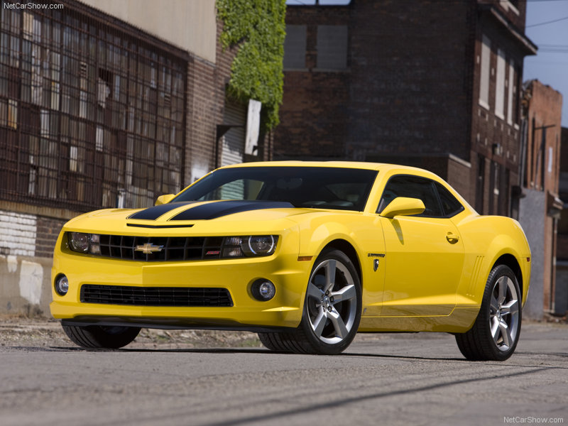 Chevrolet-Camaro_Transformers_2010_800x600_wallpaper_01.jpg
