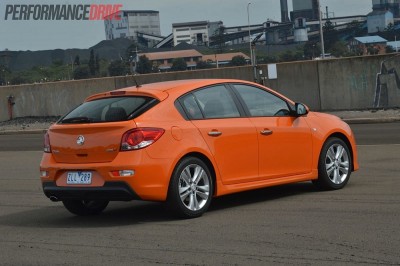 2014-Holden-Cruze-SRi-V-Fantale-Orange.jpg